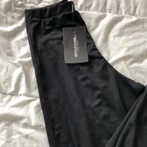 New prettylittlething black stretchy pants